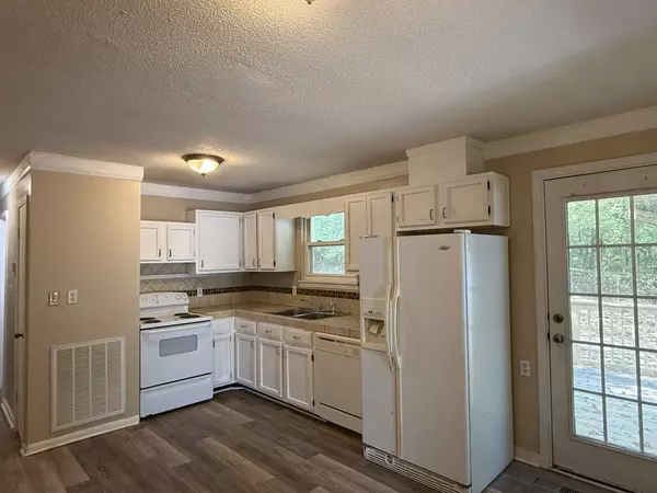 Clarksville, TN 37042,544 Roselawn Dr