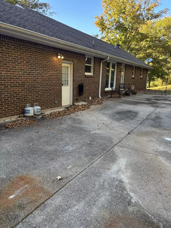 Franklin, TN 37064,1619 Lewisburg Pike