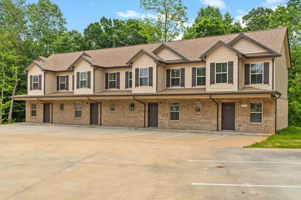 Clarksville, TN 37040,218 Smithson Lane #B