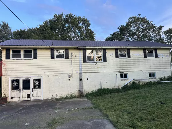 Cross Plains, TN 37049,7569 Greenwood Rd