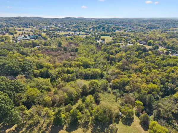 Goodlettsville, TN 37072,1043 Madison Creek Rd