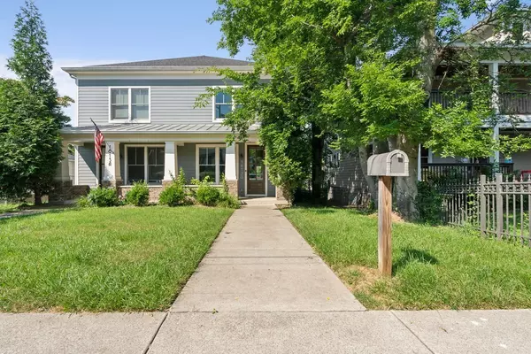 1813B 5th Ave #N, Nashville, TN 37208