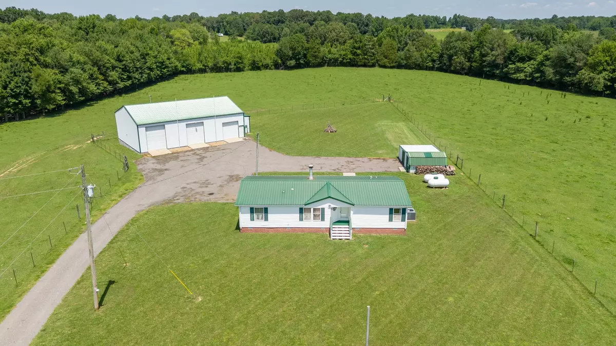 Westmoreland, TN 37186,1250B Mount Olive Rd