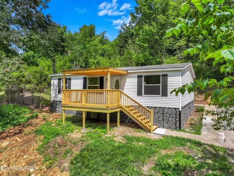 1411 Creek Side Drive, Sevierville, TN 37876