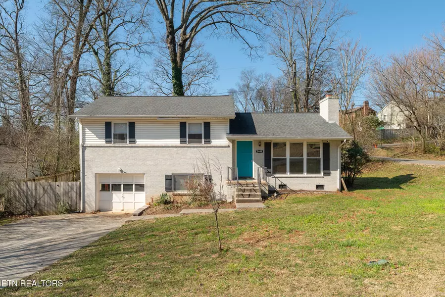 2449 Kantebury Drive, Knoxville, TN 37917