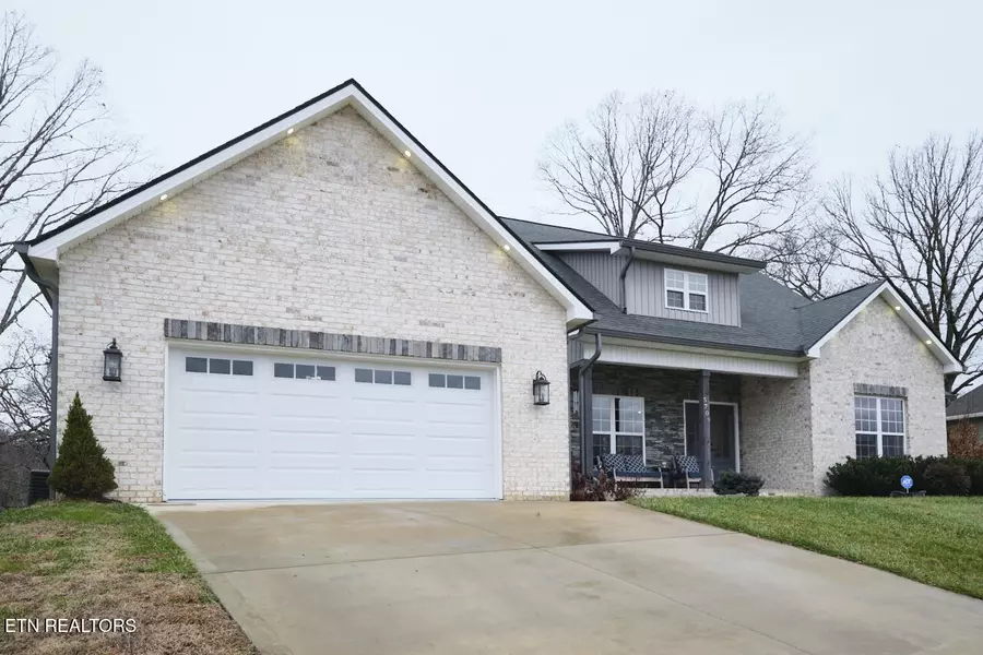 5709 Mountain Vista Lane, Maryville, TN 37804