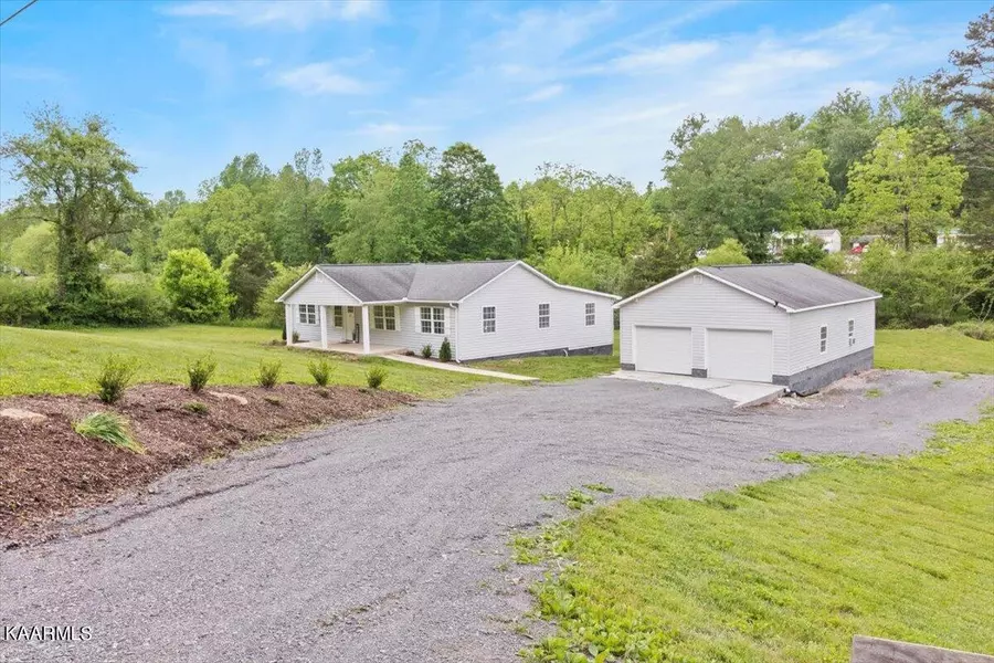 316 Granite Rd, Clinton, TN 37716