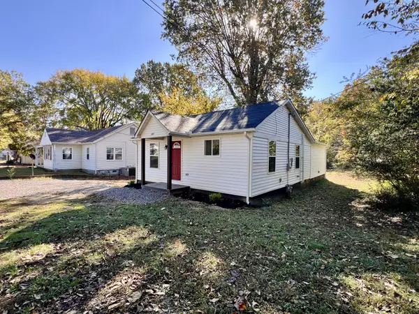 Paris, TN 38242,903 Curtis St