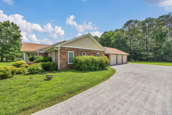 La Fayette, GA 30728,286 West Shore Drive