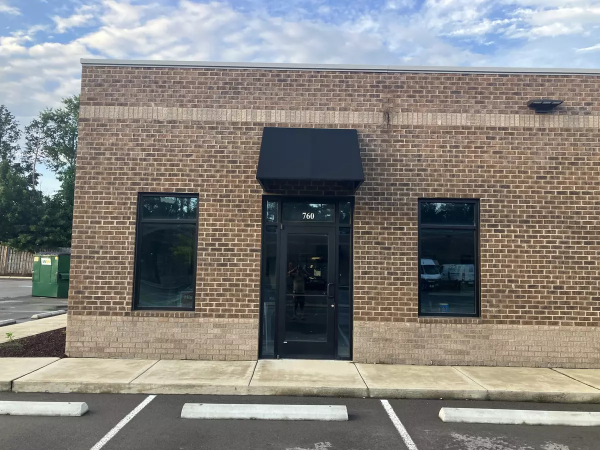 Smyrna, TN 37167,881 Seven Oaks Blvd