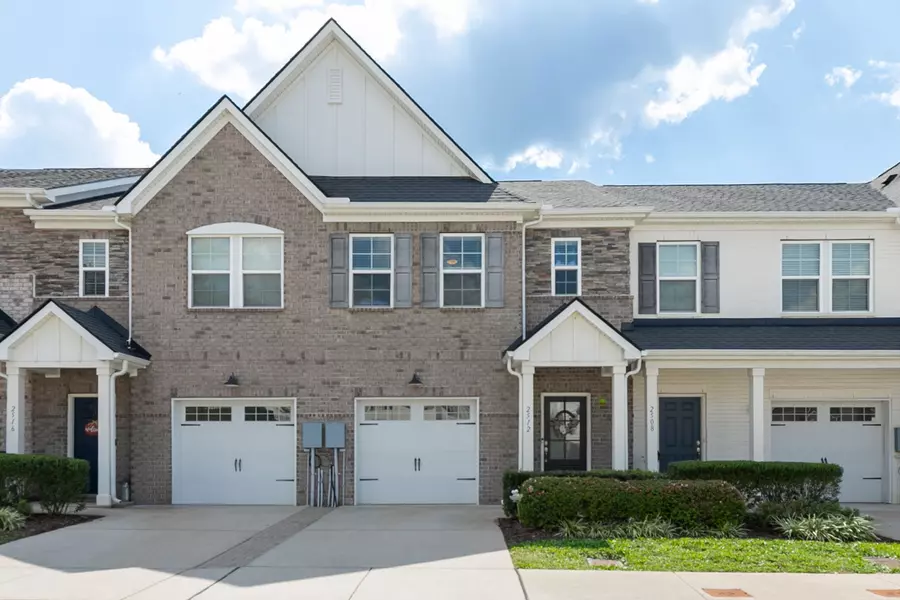 2512 Newsome Mill Ln, Nashville, TN 37221