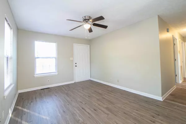 Oak Grove, KY 42262,670 Artic Avenue