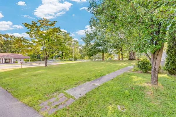 Sparta, TN 38583,8705 Crossville Hwy