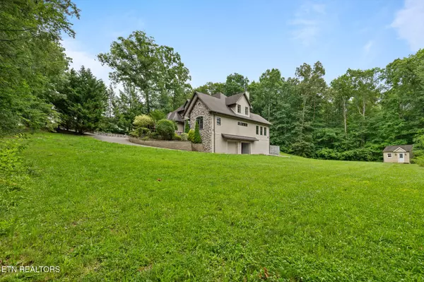 Sevierville, TN 37862,203 Georgian Lane