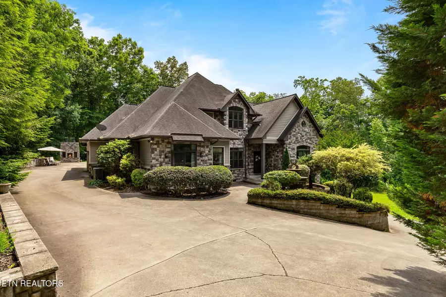 203 Georgian Lane, Sevierville, TN 37862