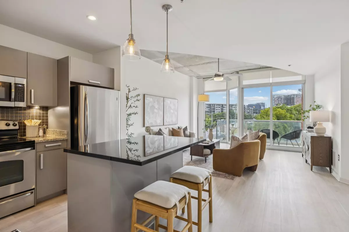 Nashville, TN 37203,600 12th Ave #S #627