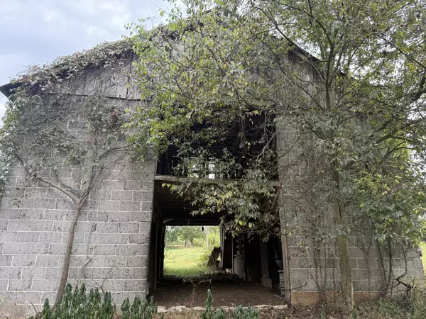 Portland, TN 37148,235 Doug Williams Rd