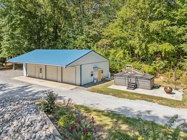Dover, TN 37058,165 Trin Hill Dr