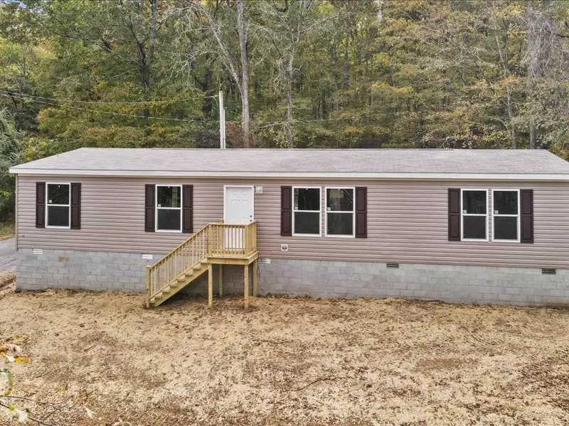 424 Hiwassee Rd, Lebanon, TN 37087