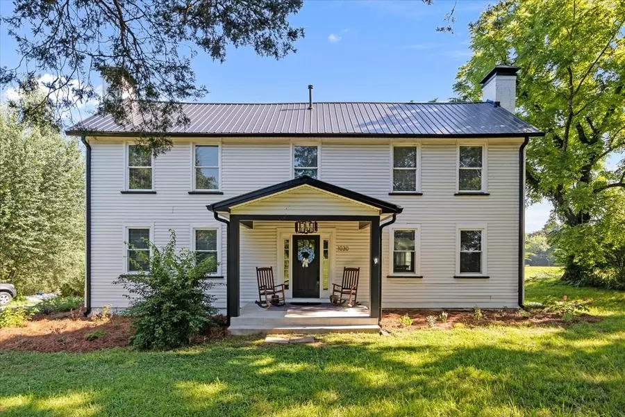 1030 Upper Creek Rd, Vanleer, TN 37181