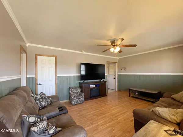 Maryville, TN 37804,430 Defoe Circle