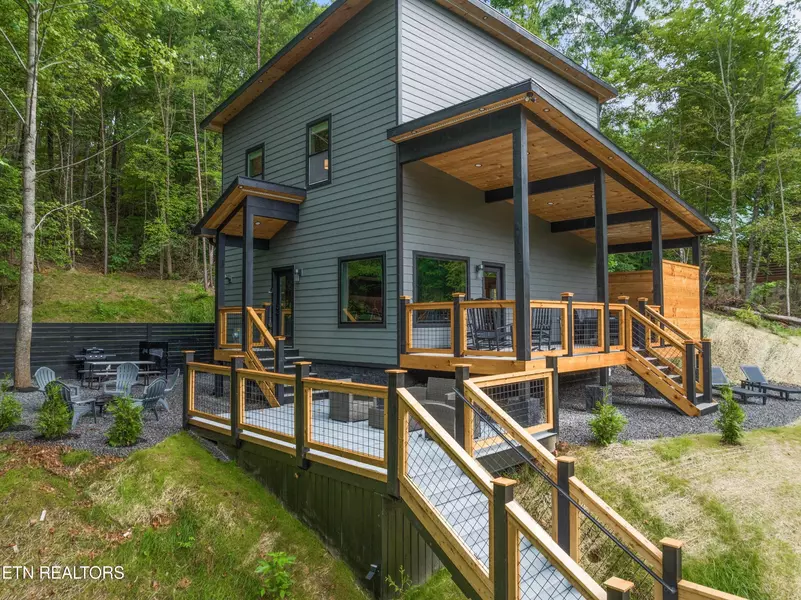 1517 Silver Poplar Lane, Sevierville, TN 37876