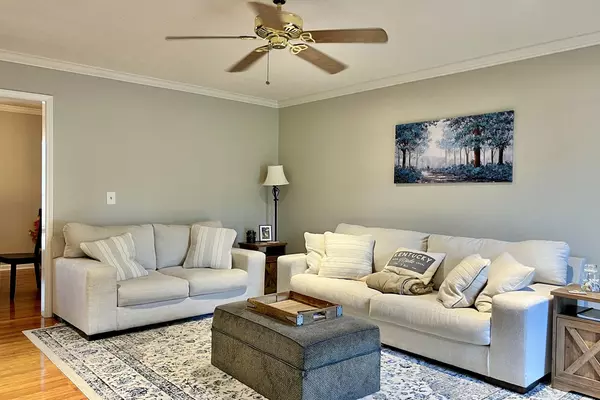 Franklin, KY 42134,206 Sara Way