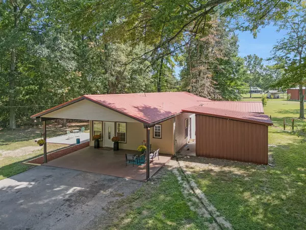 Tullahoma, TN 37388,99 Oakwood Ln