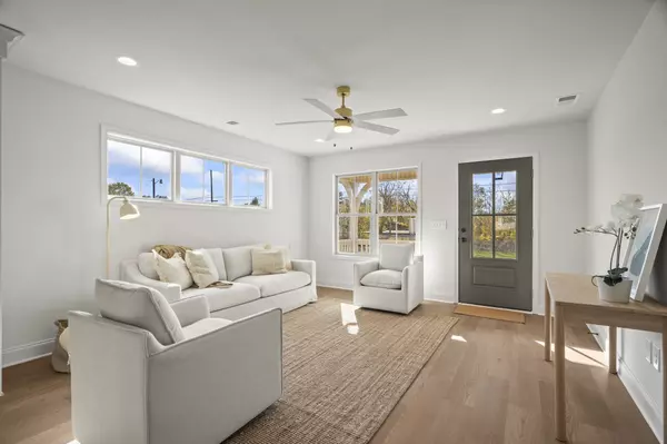 Greenbrier, TN 37073,2567 Old Greenbrier Pike