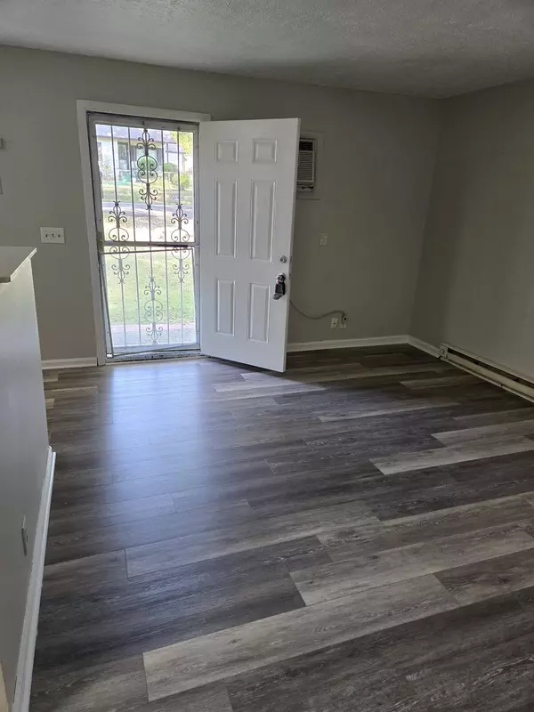 Nashville, TN 37216,1414 Oakhurst Ave #1414