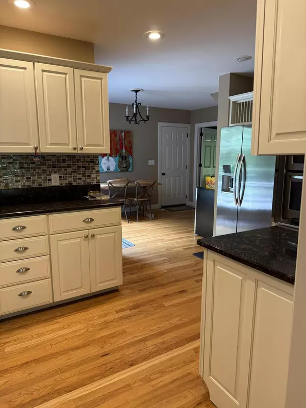 Signal Mountain, TN 37377,38 Cool Springs Road