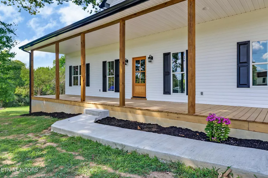 103 N Duncan St, Jamestown, TN 38556