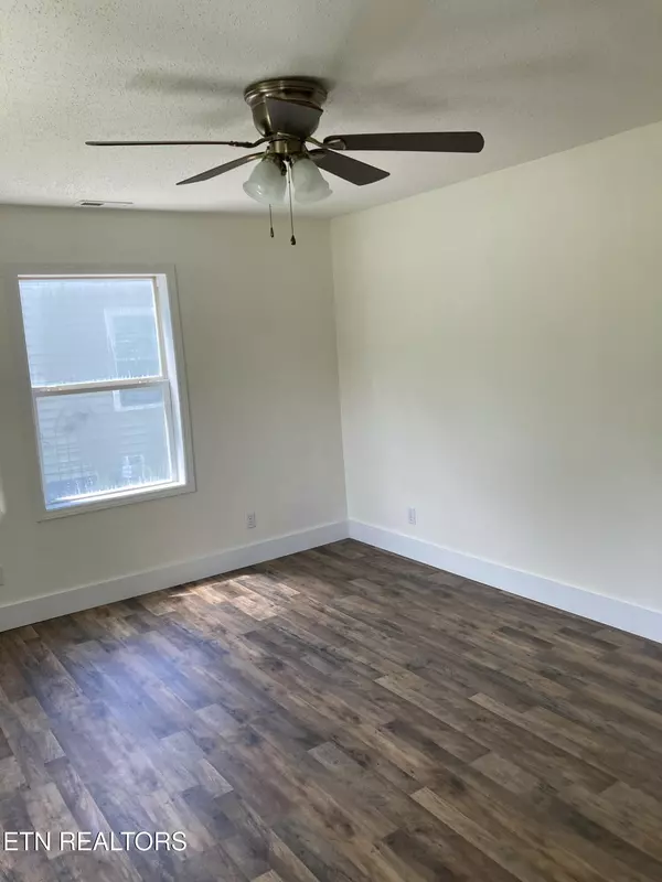 Rockwood, TN 37854,513 S Kingston Ave