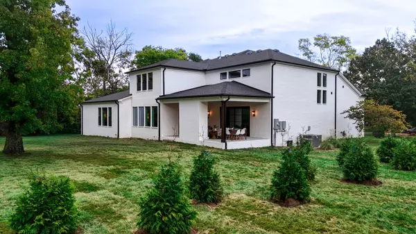 Nashville, TN 37220,4815 Granny White Pike