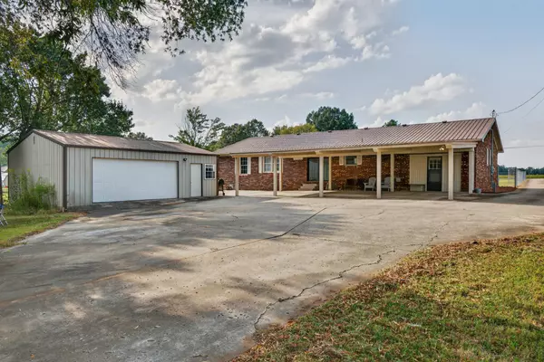 Elora, TN 37328,509 Limestone Rd