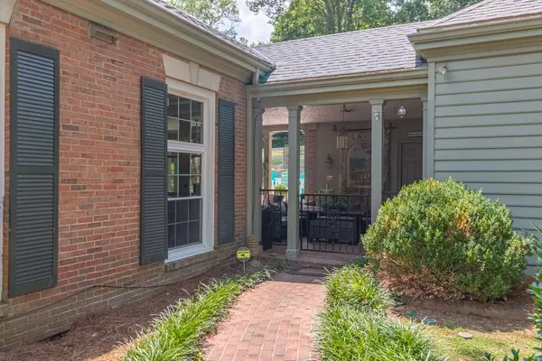 Lewisburg, TN 37091,750 Lakehill Cir