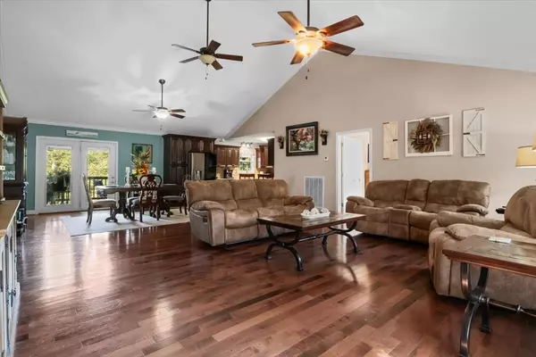 Waverly, TN 37185,116 Stewart Ln