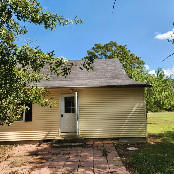 Dixon Springs, TN 37057,4625 Dixon Creek Rd