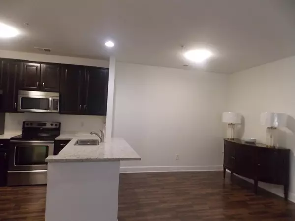 Nashville, TN 37211,4845 Bevendean Dr #E10