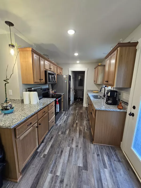 Cedar Hill, TN 37032,232 Railroad St