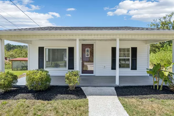 Dowelltown, TN 37059,207 Sims St