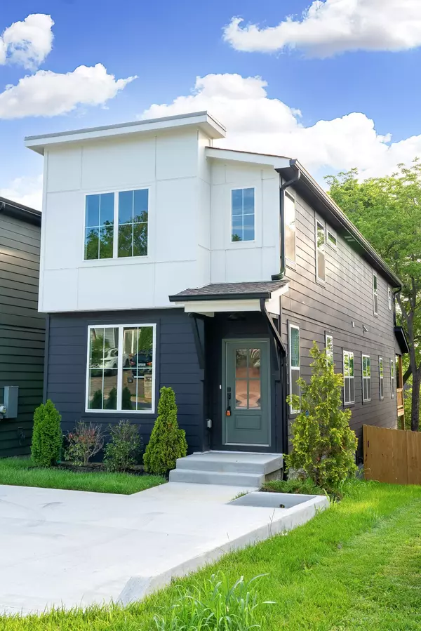 Nashville, TN 37216,2120B Burns St