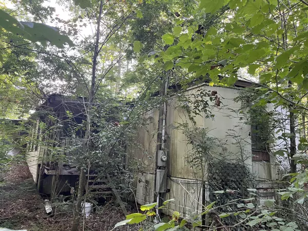 Sparta, TN 38583,245 Woolf Pass Ln