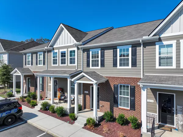 Columbia, TN 38401,1416 Walker Way