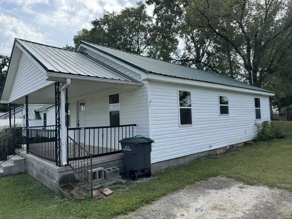 Fayetteville, TN 37334,204 Davidson St #W