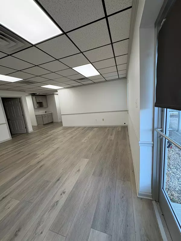 Hendersonville, TN 37075,361 W Main St