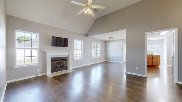 Murfreesboro, TN 37129,902 Fall Creek Dr