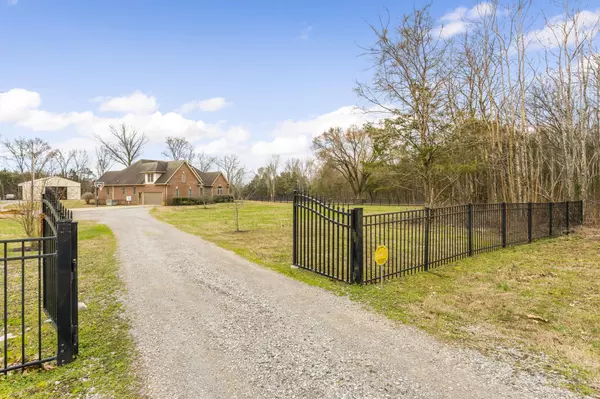 1286 Flat Woods Rd, Lebanon, TN 37090