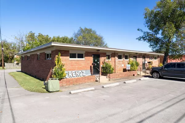 Lebanon, TN 37087,229B W Gay St