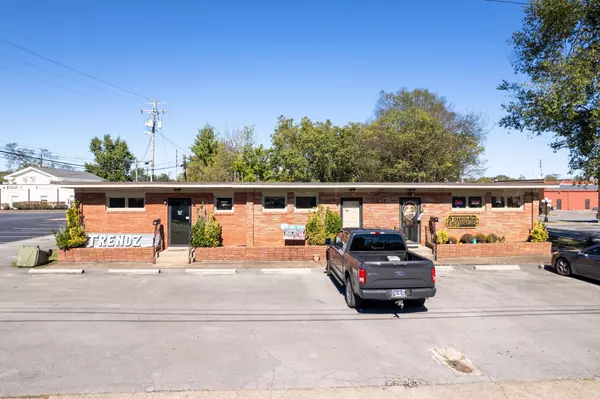 Lebanon, TN 37087,229B W Gay St